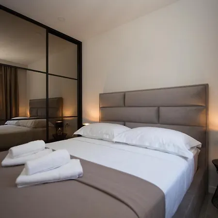 Olive Apartment