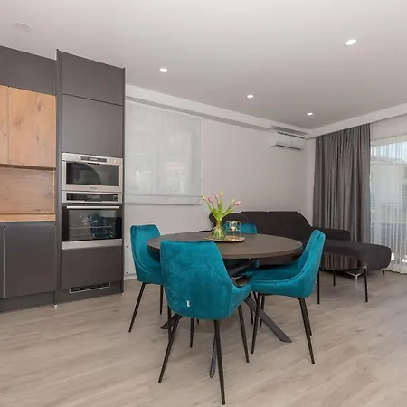 Olive Apartment *