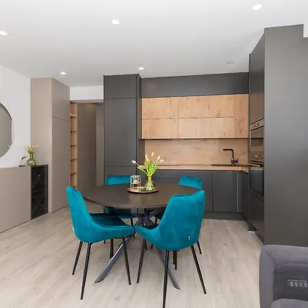 Olive Apartment *