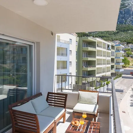 Apartment Olive Makarska