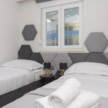 Apartment Olive Makarska